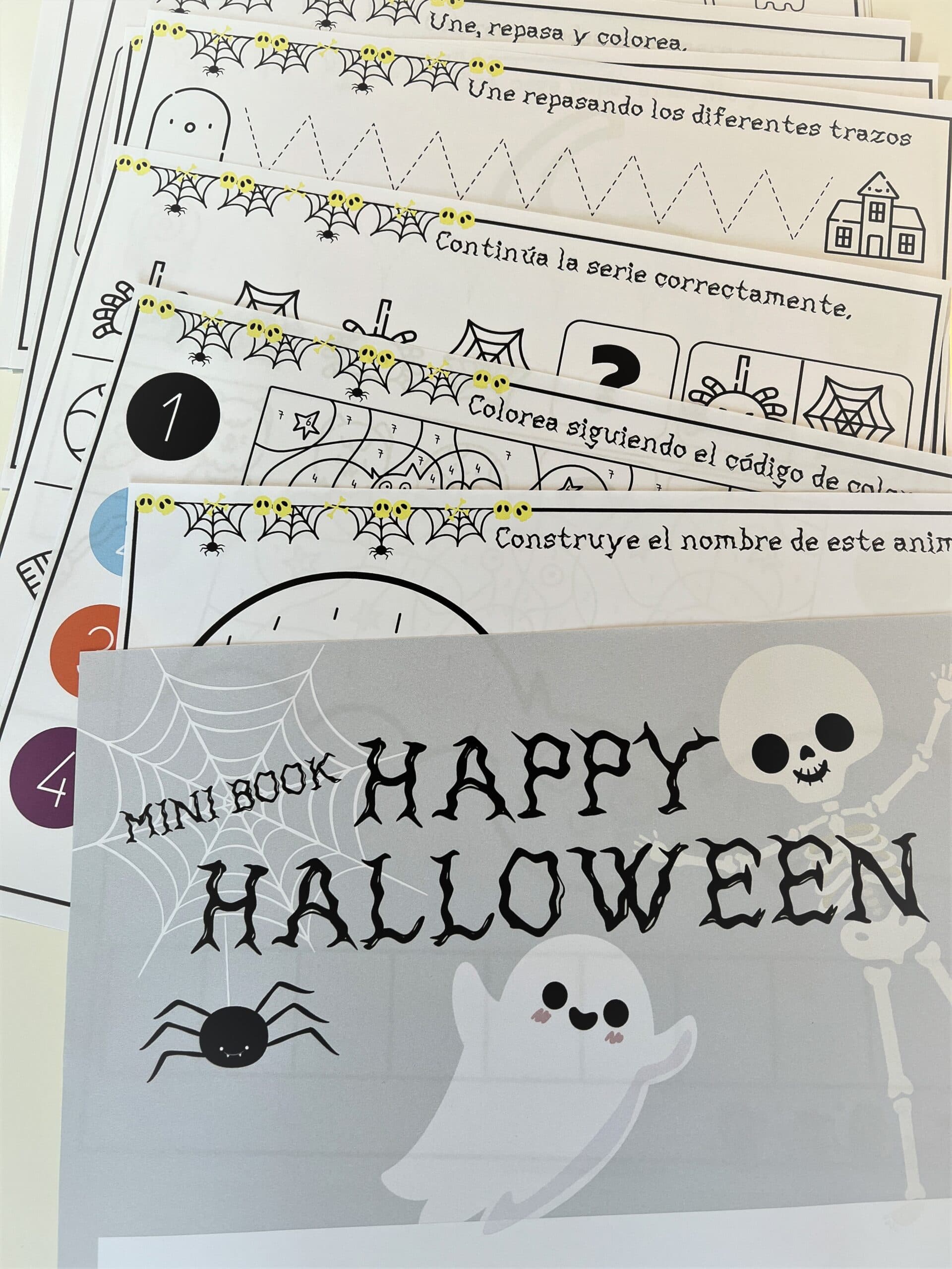 Mini Book Happy Halloween